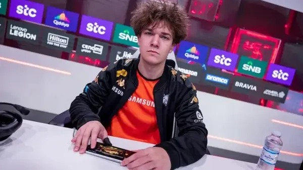 FUT,  CyberHero  y Aurevia se unen al campo de Rise of Legends Temporada 11