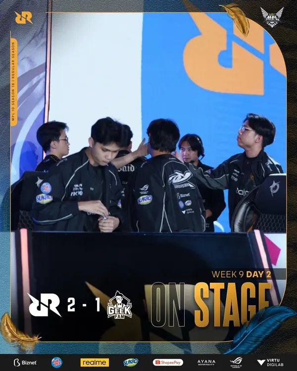 RRQ Hoshi  venció a  Geek Fam  para poner fin a una racha de tres derrotas consecutivas